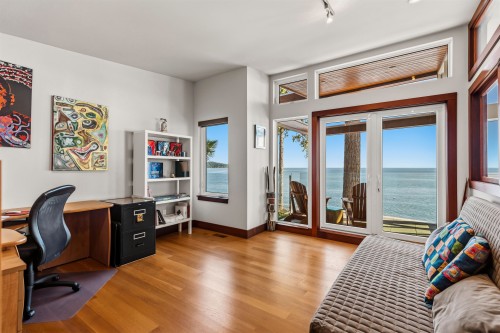 6085 Silverstone Lane, Sechelt, BC 