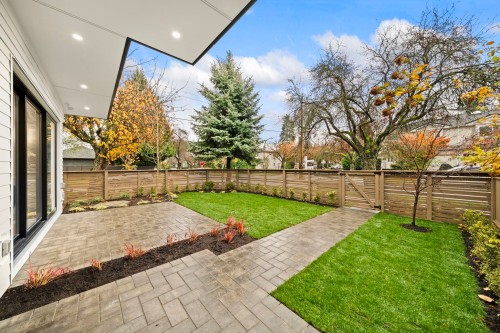 1095 14Th Avenue E, Vancouver, BC 