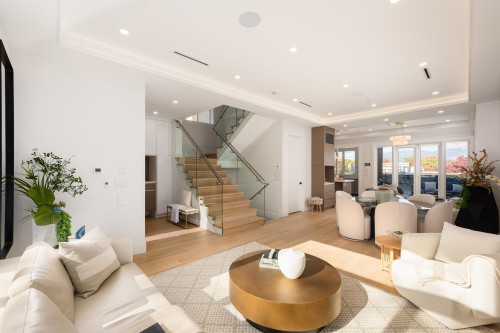 3711 24Th Avenue W, Vancouver, BC 