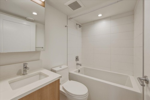 411-1365 Pemberton Avenue, Squamish, BC 