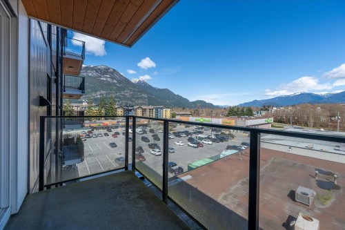 411-1365 Pemberton Avenue, Squamish, BC 