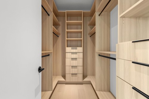 2-2425 Kitchener Street, Vancouver, BC 