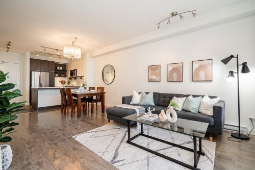 313-553 Foster Avenue  Coquitlam, BC V3J 0B5