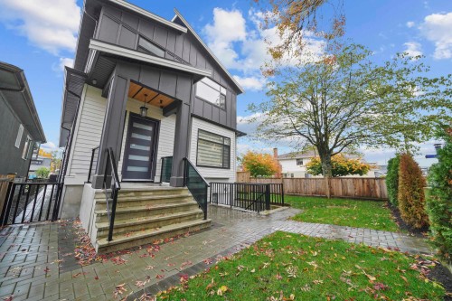 2995 17Th Avenue E, Vancouver, BC 