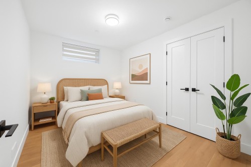 2995 17Th Avenue E, Vancouver, BC 