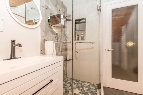 1610 Salsbury Drive, Vancouver, BC 