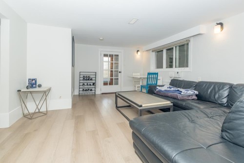 1610 Salsbury Drive, Vancouver, BC 