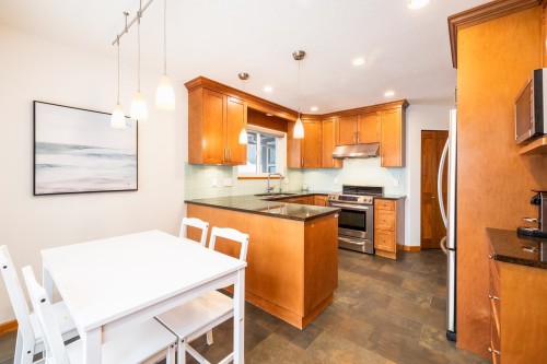 3985 Frames Place, North Vancouver, BC 