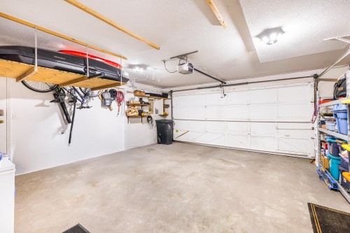 3985 Frames Place, North Vancouver, BC 