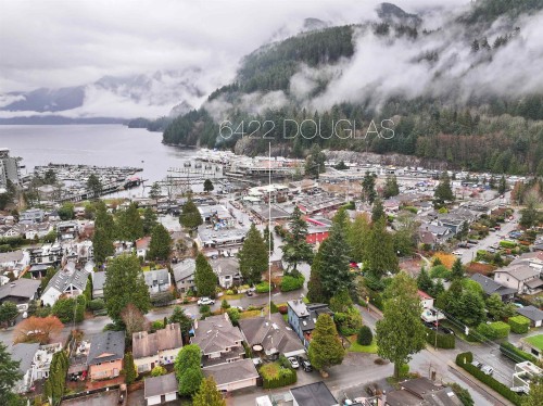 6422 Douglas Street, West Vancouver, BC 
