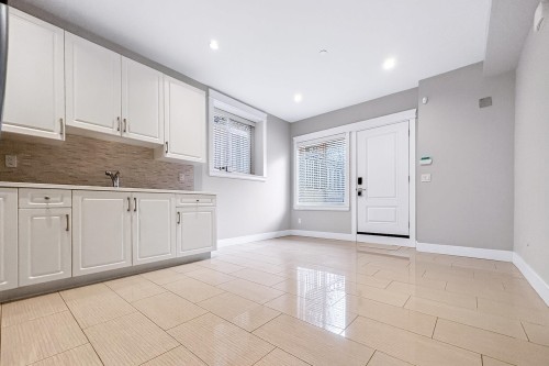 2989 32Nd Avenue W, Vancouver, BC 