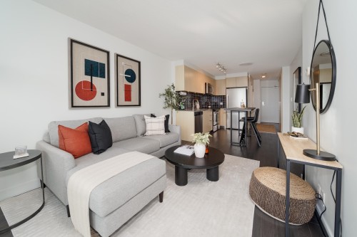 1703-1325 Rolston Street  Vancouver, BC V6B 0M2