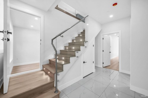 1846 37Th Avenue E, Vancouver, BC 