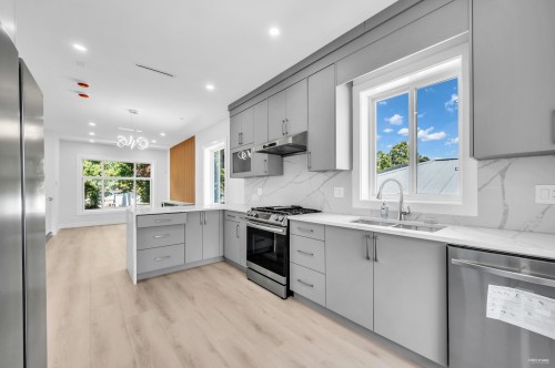 1846 37Th Avenue E, Vancouver, BC 