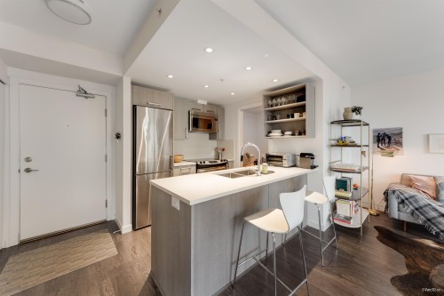 804-983 Hastings Street E Vancouver, BC V6A 0G9