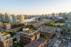 710-718 Main Street  Vancouver, BC V6A 0B1