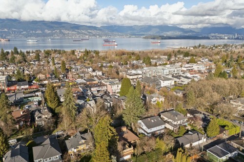 4436 11Th Avenue W, Vancouver, BC 