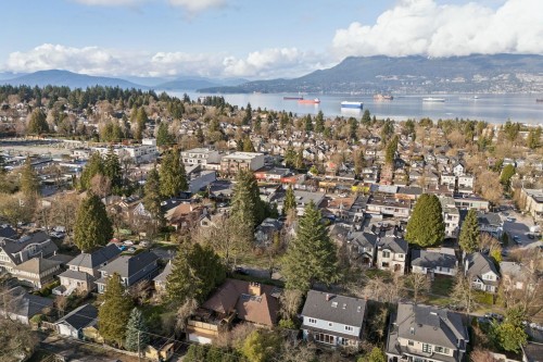 4436 11Th Avenue W, Vancouver, BC 