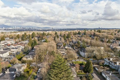 4436 11Th Avenue W, Vancouver, BC 