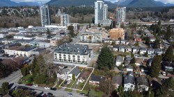 1536 Bond Street  North Vancouver, BC V7J 1E7