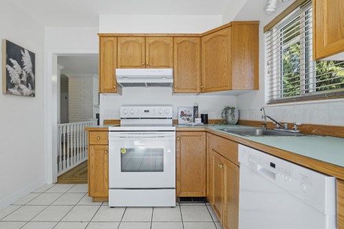 1022 Ranch Park Way, Coquitlam, BC 