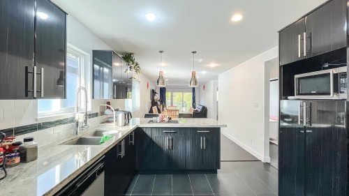 1420 Park Drive, Vancouver, BC 