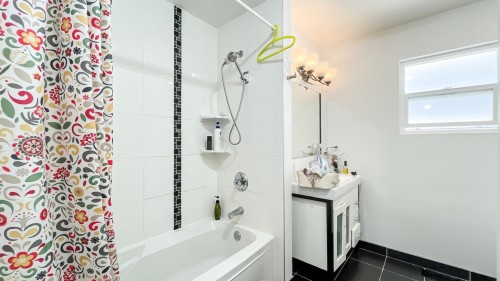 1420 Park Drive, Vancouver, BC 