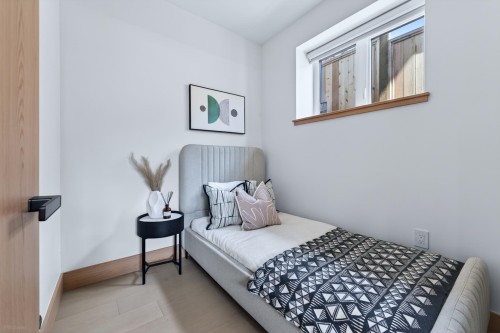 2-1495 58Th Avenue E, Vancouver, BC 