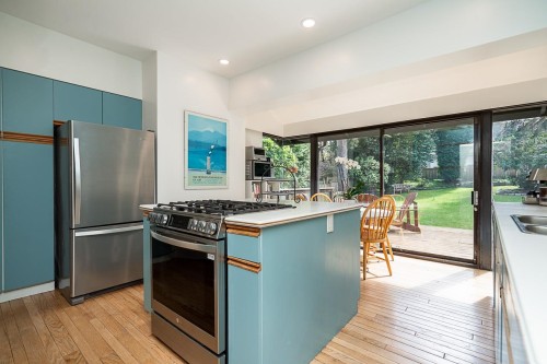 4338 2Nd Avenue W, Vancouver, BC 