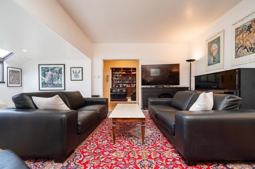 4338 2Nd Avenue W, Vancouver, BC 