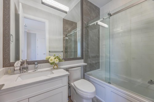 7102 Bridge Street, Richmond, BC 