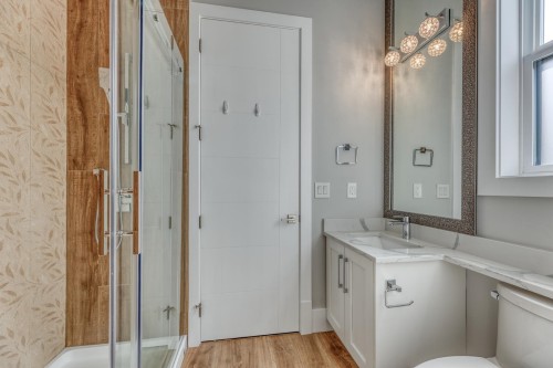 7102 Bridge Street, Richmond, BC 