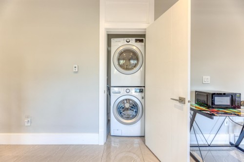 7102 Bridge Street, Richmond, BC 