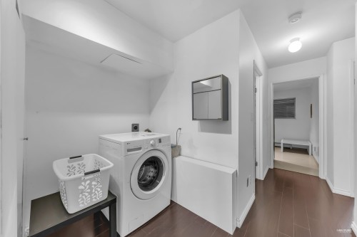 7125 Main Street, Vancouver, BC 