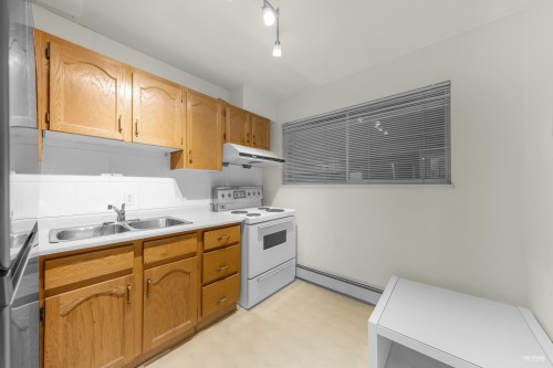 7125 Main Street, Vancouver, BC 