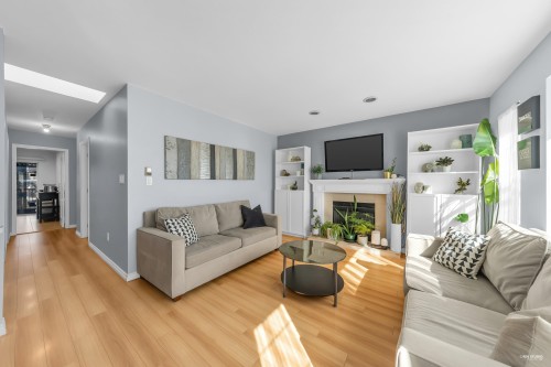 7125 Main Street, Vancouver, BC 