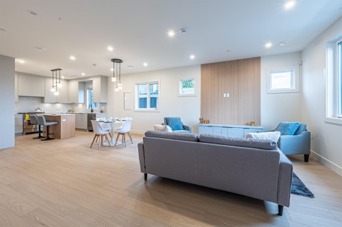 6-4855 Venables Street, Burnaby, BC 