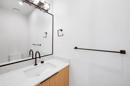 6-4855 Venables Street, Burnaby, BC 