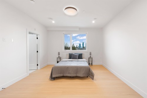 6-4855 Venables Street, Burnaby, BC 