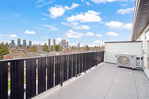 6-4855 Venables Street, Burnaby, BC 