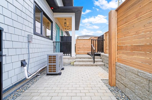 6-4855 Venables Street, Burnaby, BC 