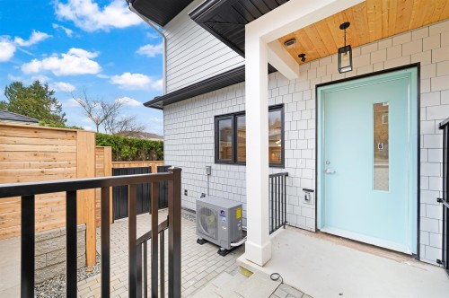 6-4855 Venables Street, Burnaby, BC 