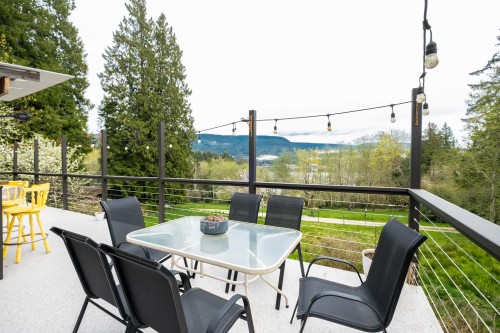 5930 Shoal Way, Sechelt, BC 