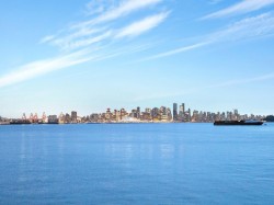 1306-33 Chesterfield Place  North Vancouver, BC V7M 3K4