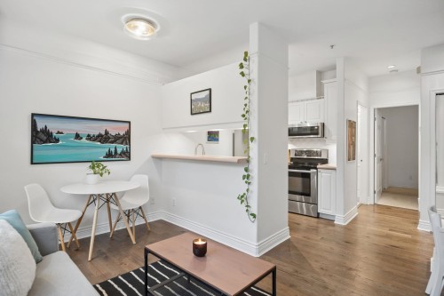 978 16Th Avenue W, Vancouver, BC 