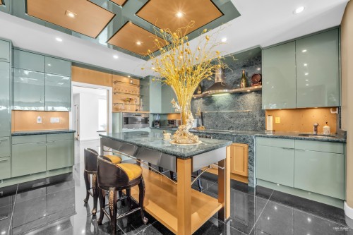 848 Eyremount Drive, West Vancouver, BC 