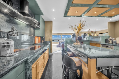 848 Eyremount Drive, West Vancouver, BC 