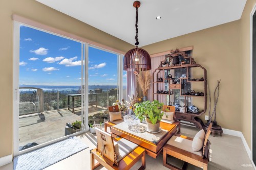 848 Eyremount Drive, West Vancouver, BC 