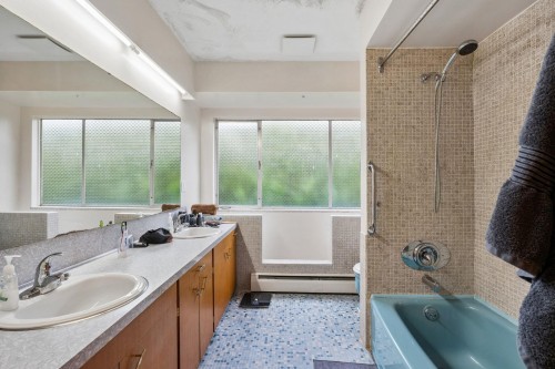 5606 Willow Street, Vancouver, BC 