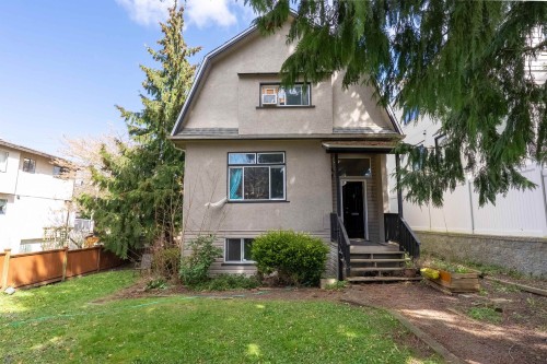 2703 Ward Street, Vancouver, BC 